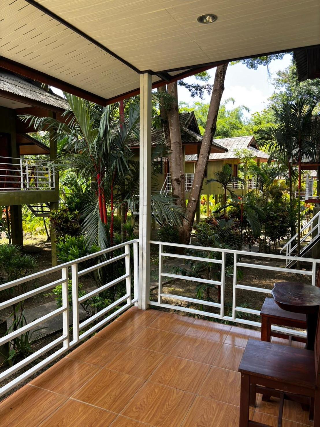 Khao Sok Jungle Huts Resort Khao Sok National Park Exteriör bild