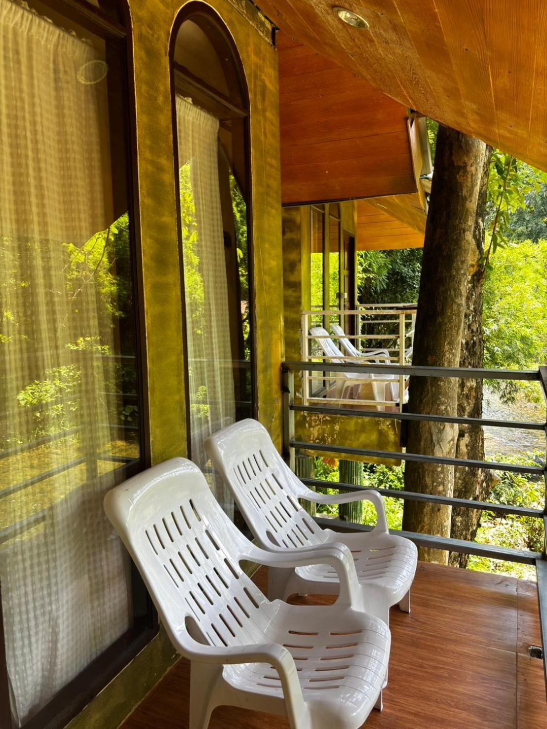 Khao Sok Jungle Huts Resort Khao Sok National Park Exteriör bild