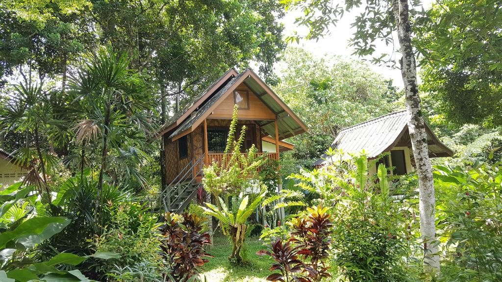 Khao Sok Jungle Huts Resort Khao Sok National Park Exteriör bild